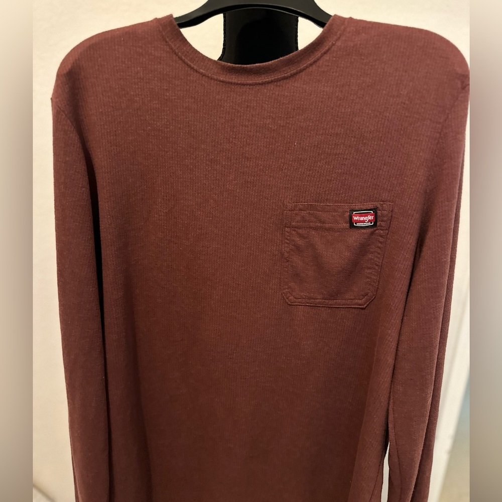 Wrangler Men's Long Sleeve Dual Face Comfort Thermal Pocket Work Tee. Size Large